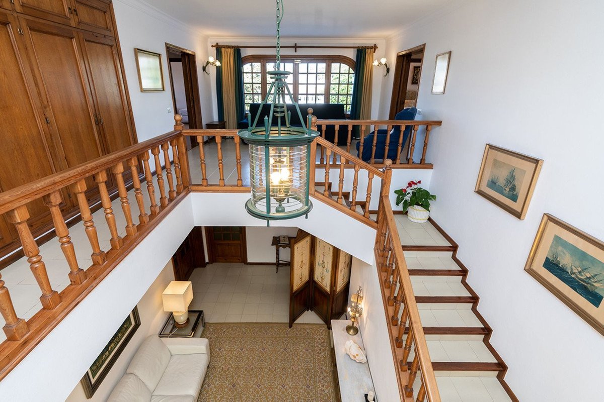 7 Bed Detached Villa in Marbella