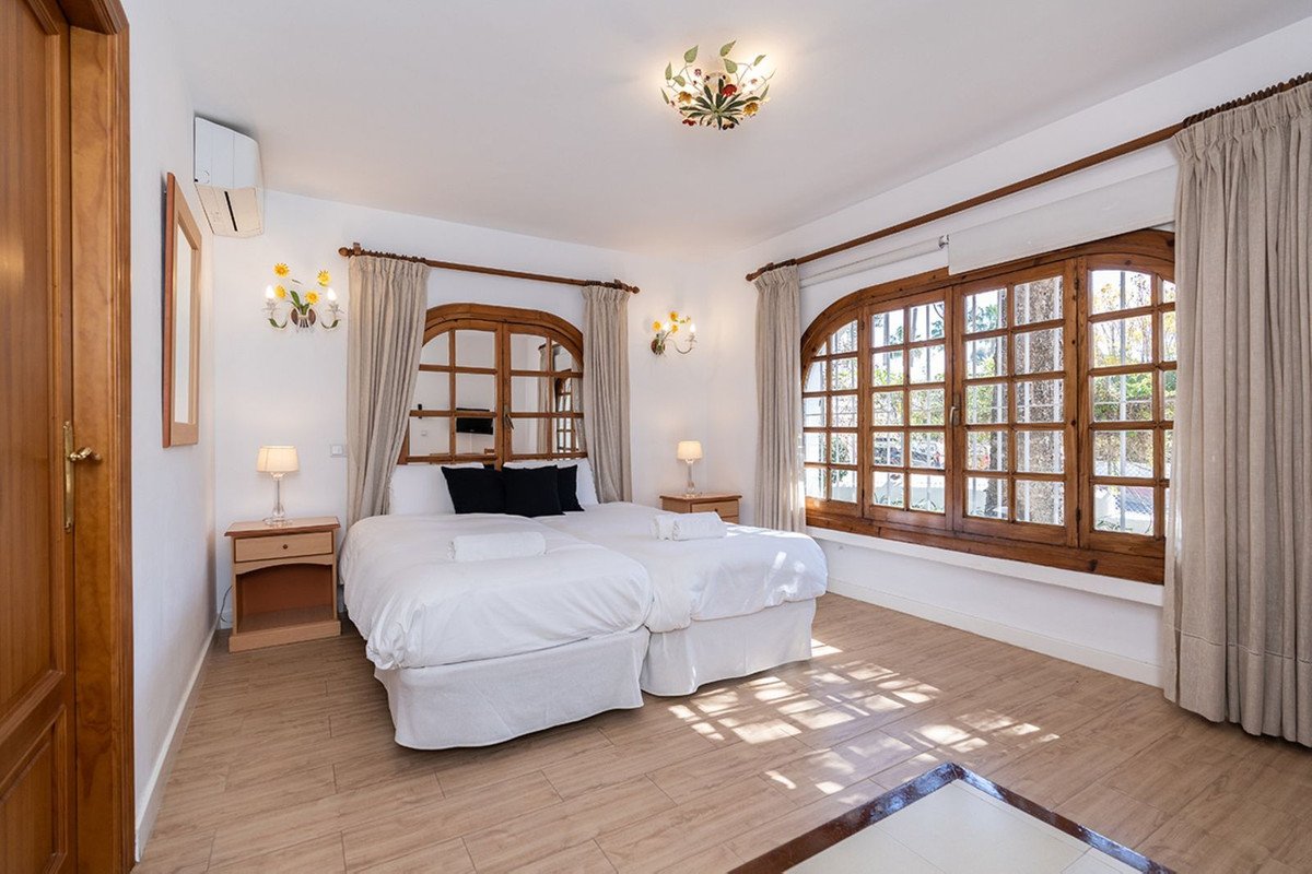 7 Bed Detached Villa in Marbella