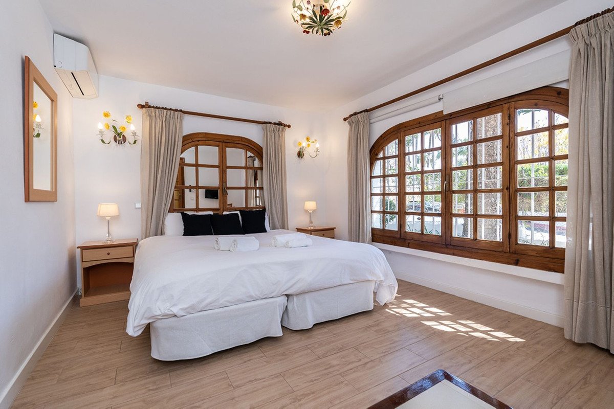 7 Bed Detached Villa in Marbella