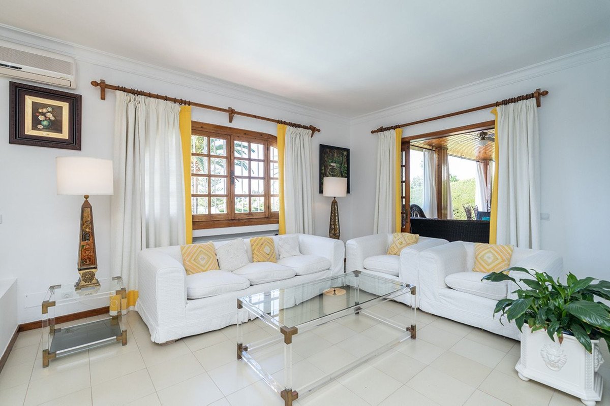 7 Bed Detached Villa in Marbella