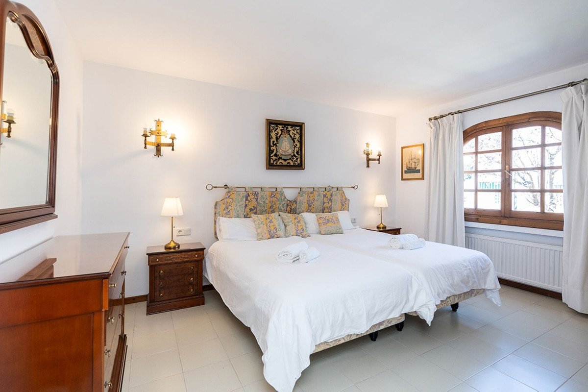 7 Bed Detached Villa in Marbella