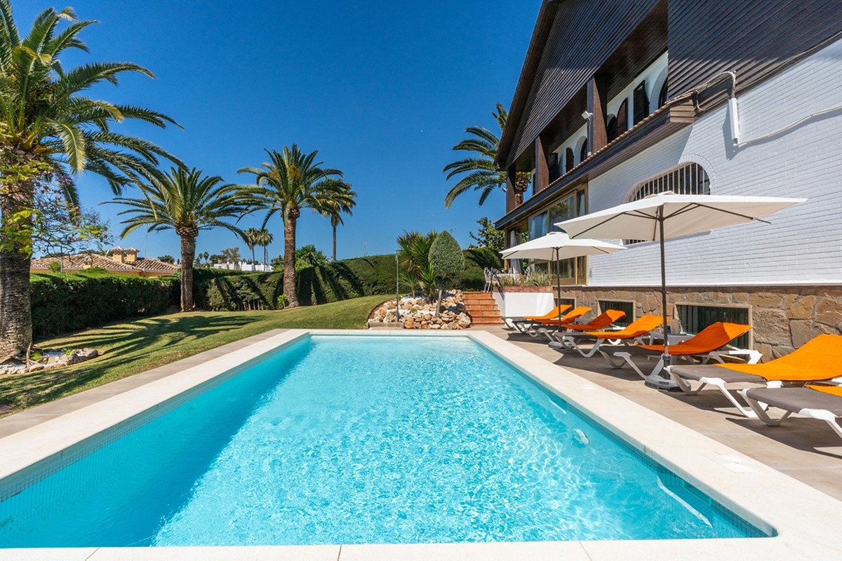 7 Bed Detached Villa in Marbella