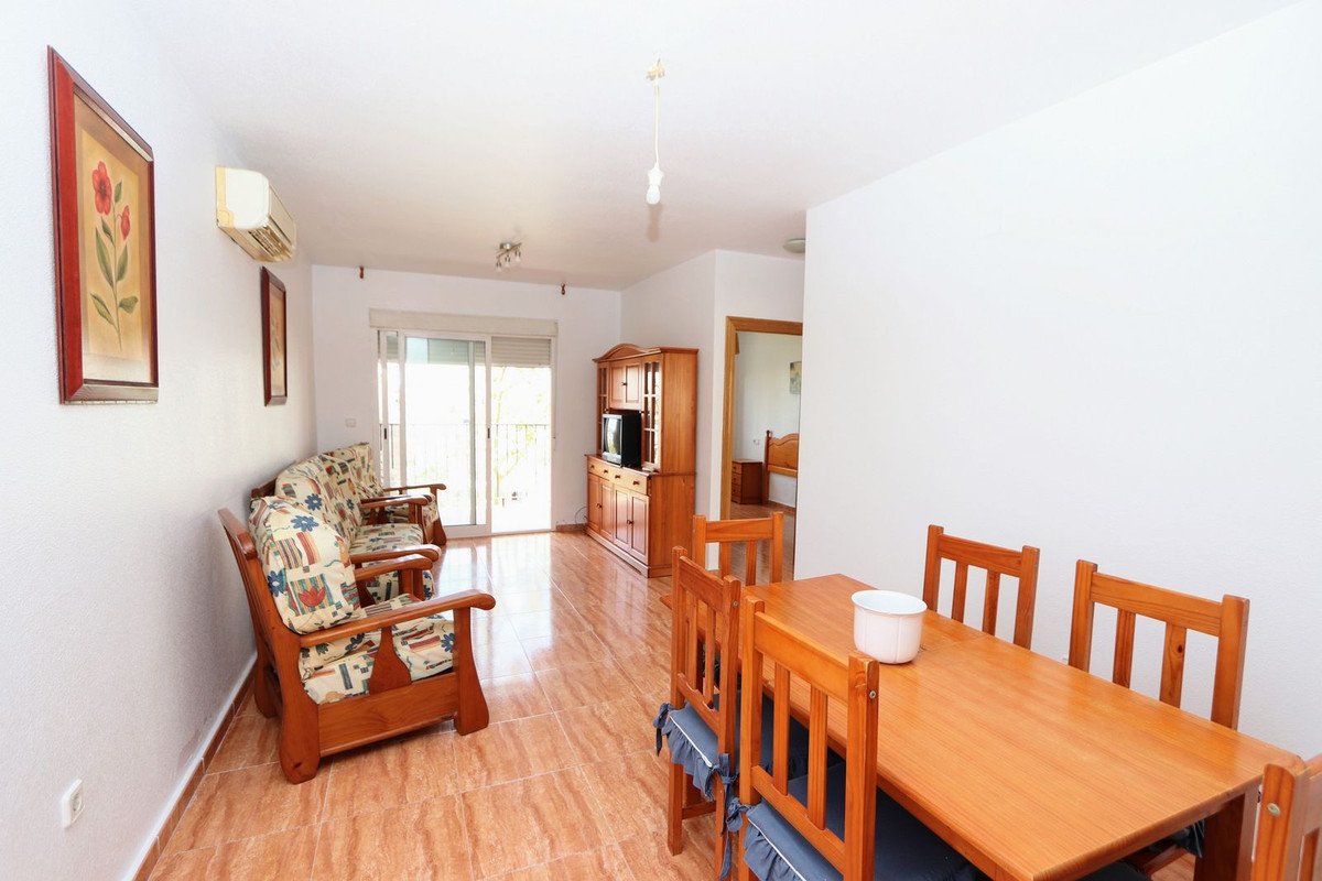 2 Bed Middle Floor Apartment in Los Alcazares