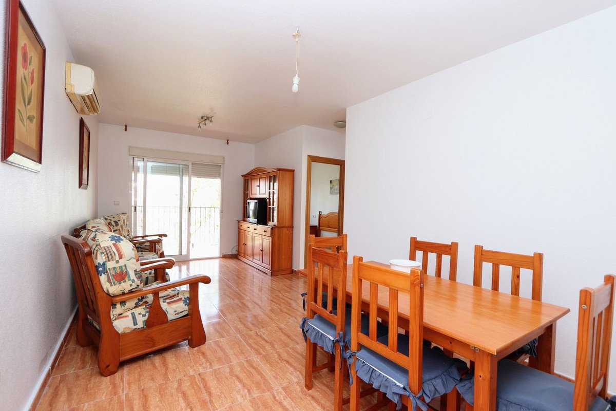 2 Bed Middle Floor Apartment in Los Alcazares