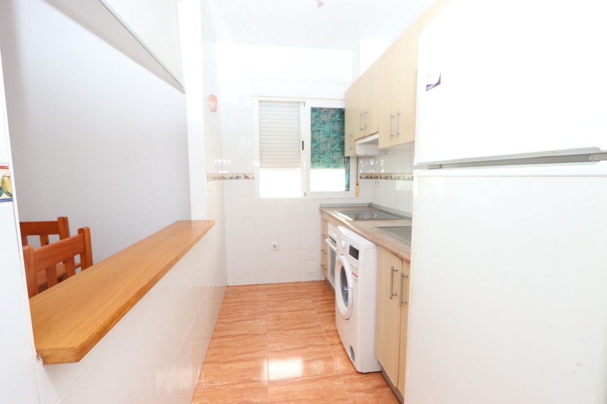 2 Bed Middle Floor Apartment in Los Alcazares