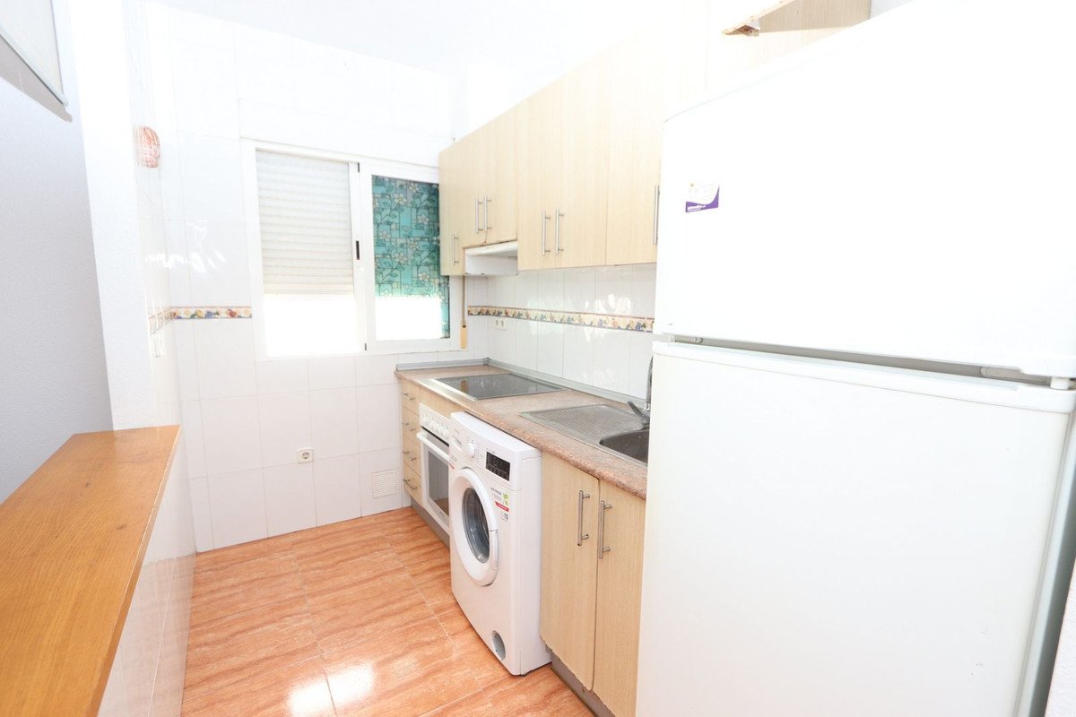2 Bed Middle Floor Apartment in Los Alcazares