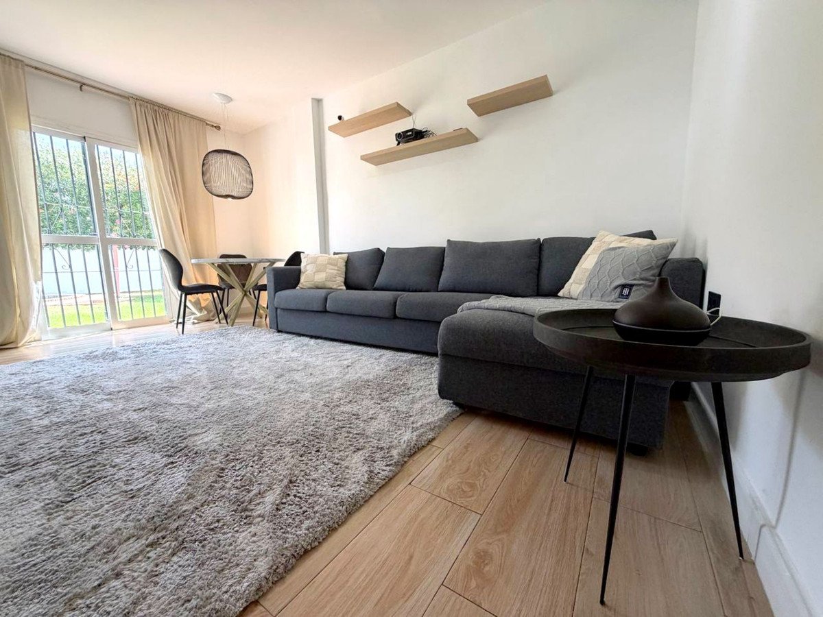 1 Bed Ground Floor Apartment in El Paraiso