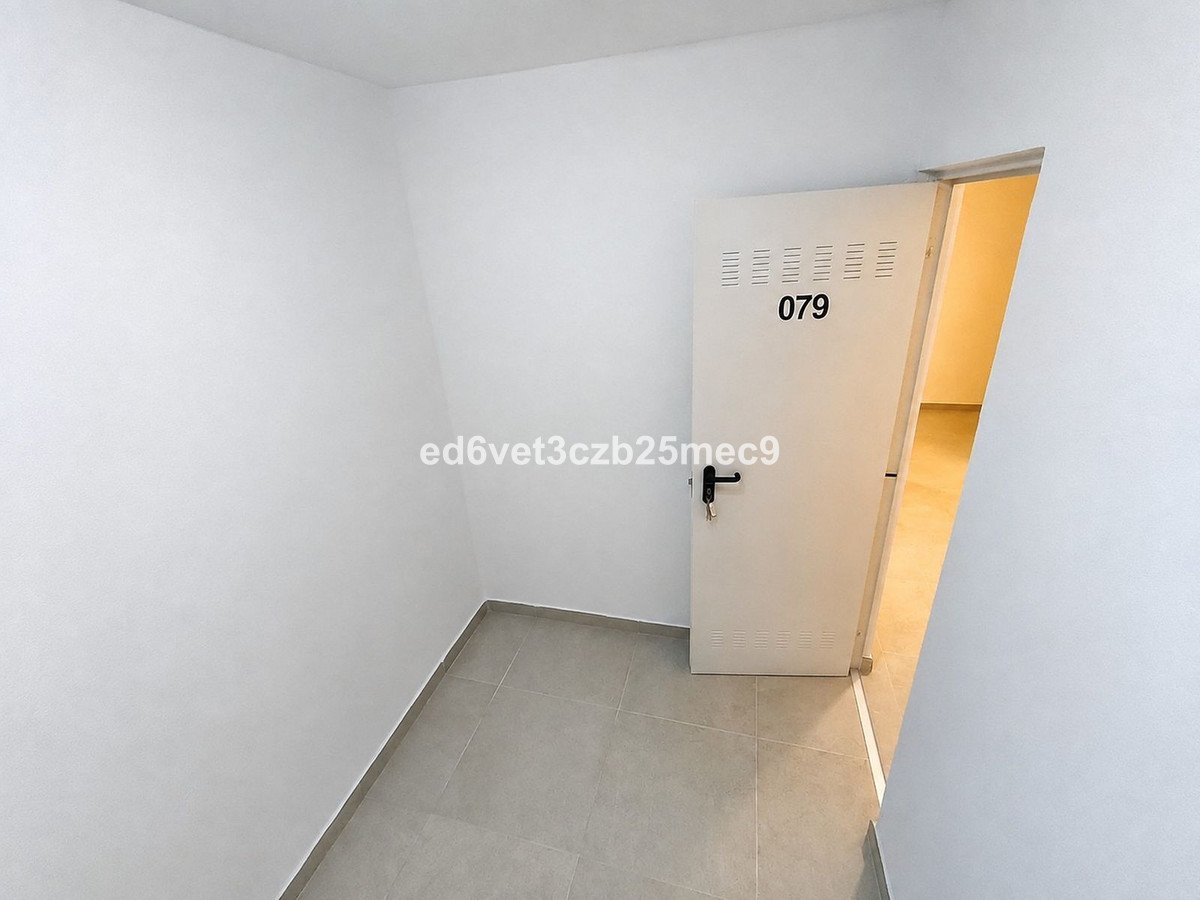 2 Bed Middle Floor Apartment in Fuengirola