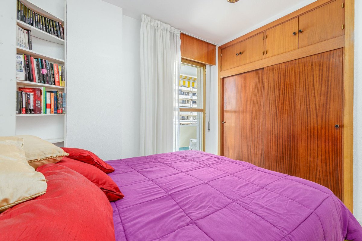 2 Bed Middle Floor Apartment in Fuengirola