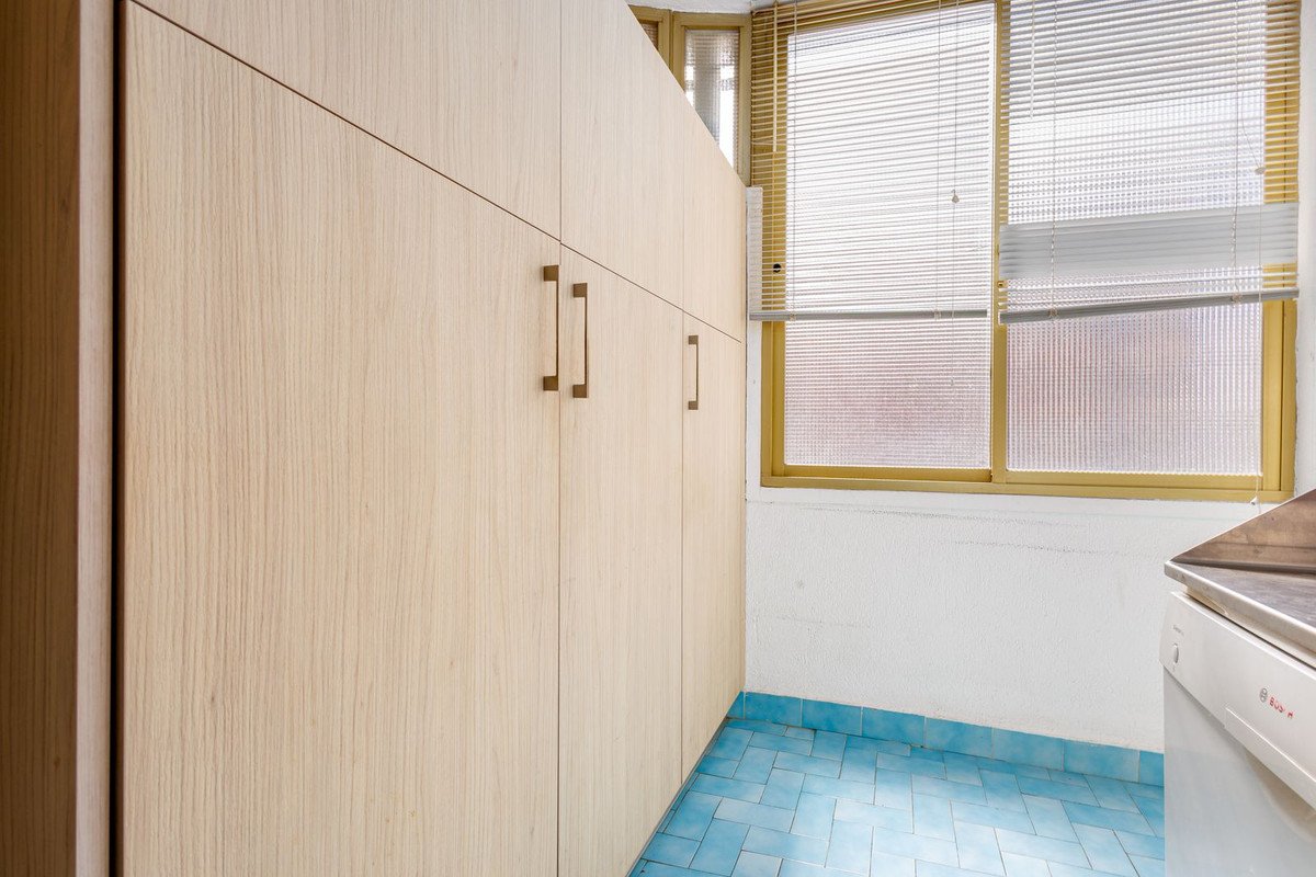 2 Bed Middle Floor Apartment in Fuengirola