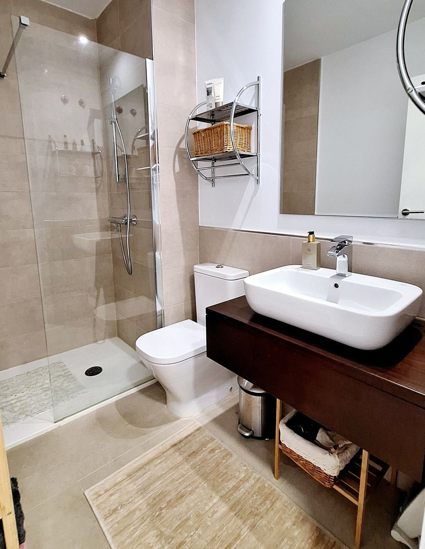 4 Bed Semi-Detached House in Manilva
