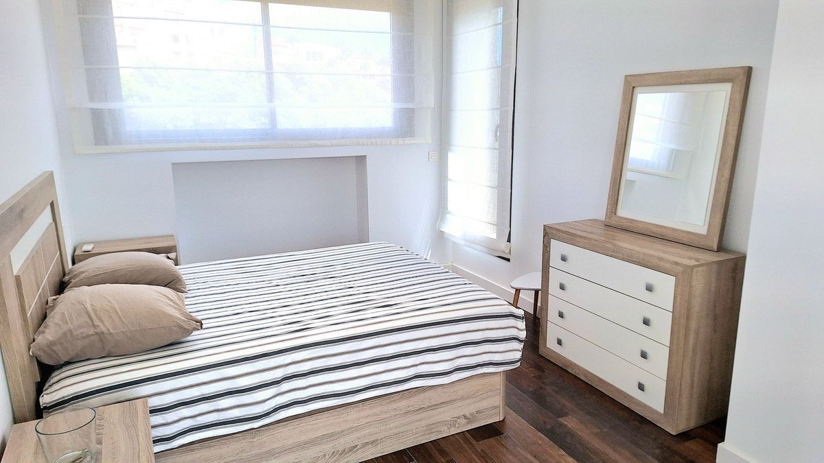 4 Bed Semi-Detached House in Manilva