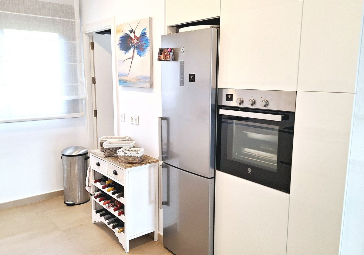 4 Bed Semi-Detached House in Manilva