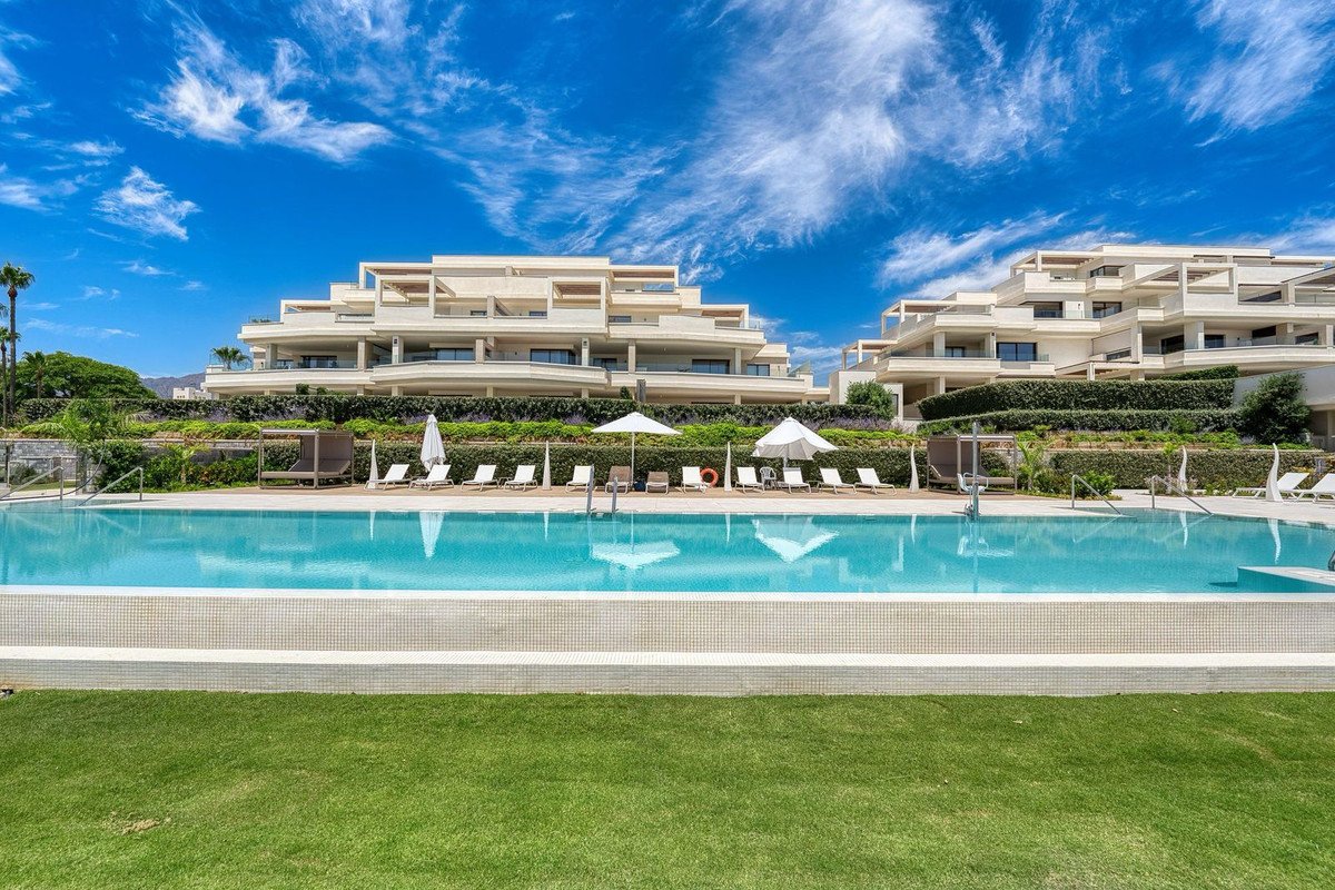 3 Bed Ground Floor Apartment in Estepona