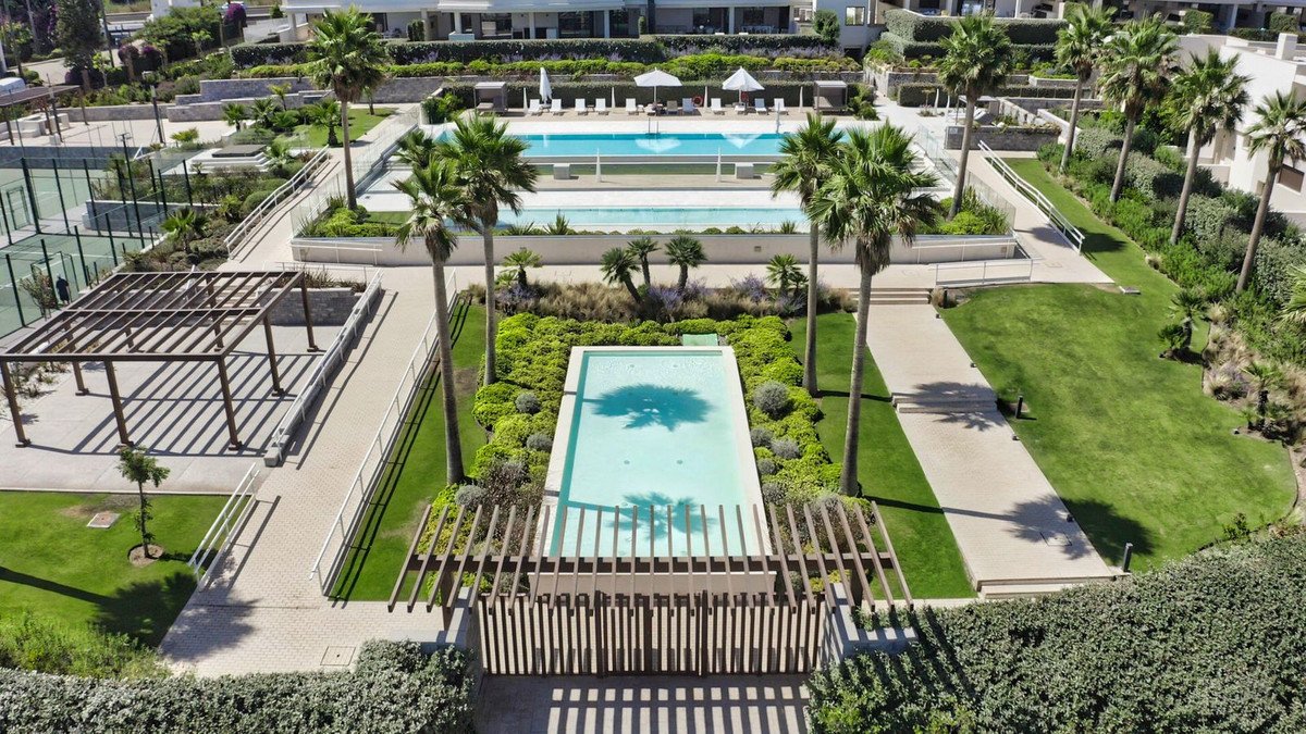 3 Bed Ground Floor Apartment in Estepona