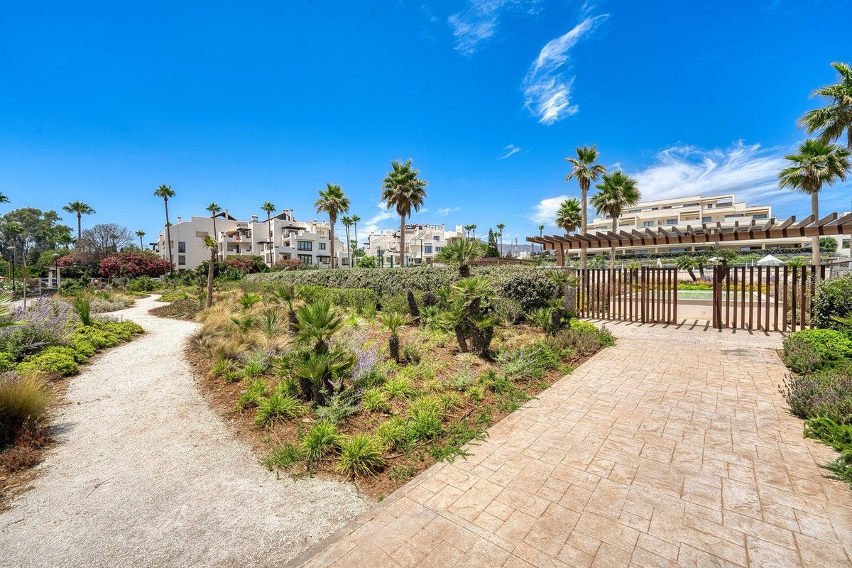 3 Bed Ground Floor Apartment in Estepona
