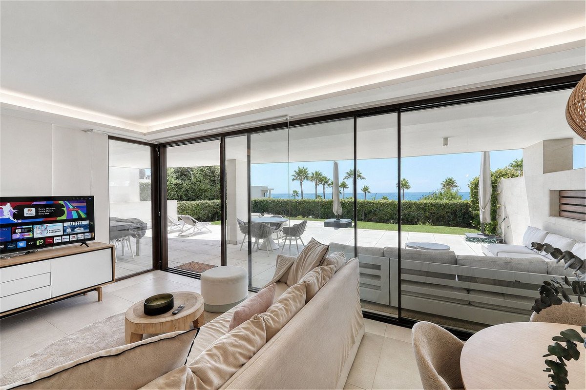 3 Bed Ground Floor Apartment in Estepona