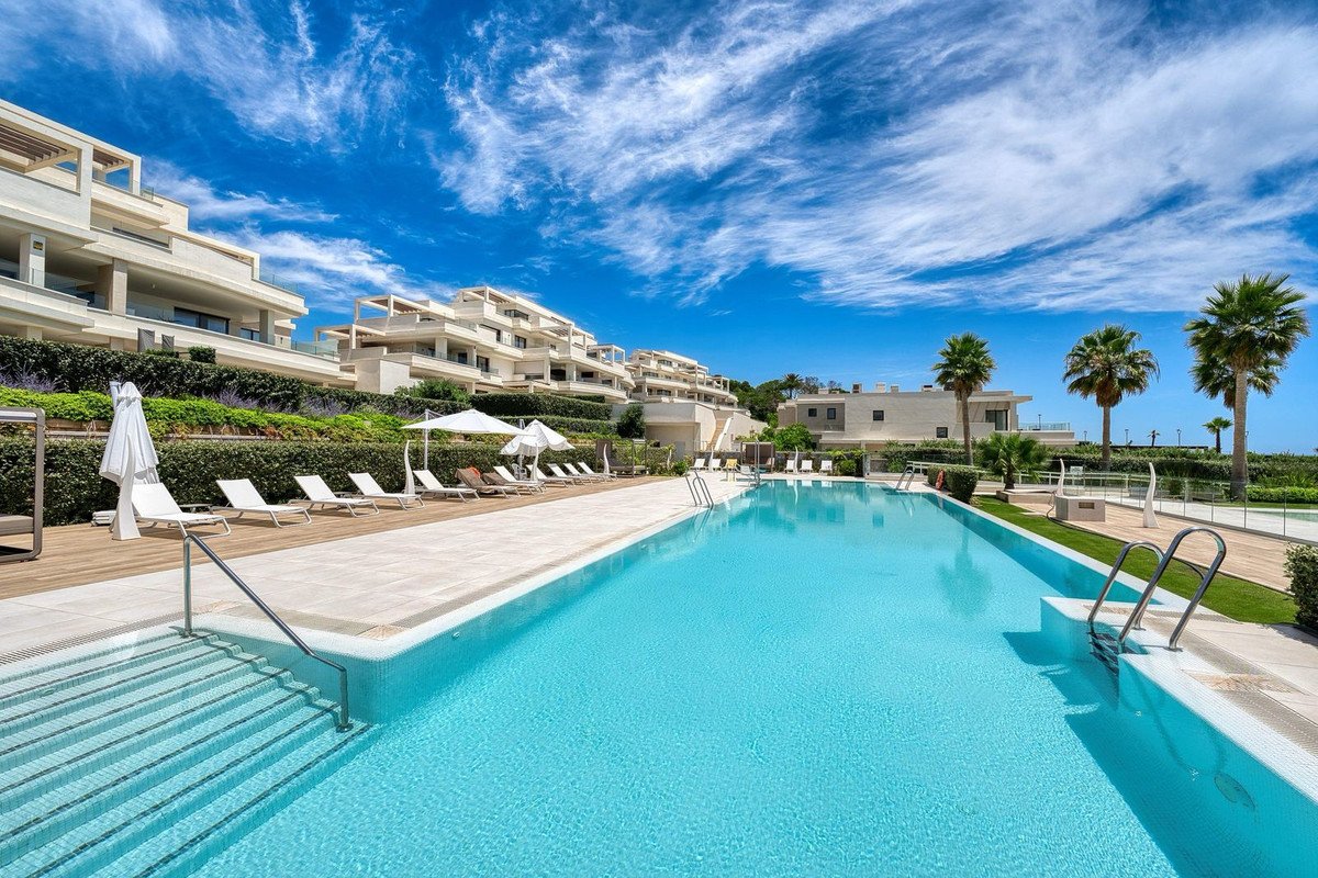 3 Bed Ground Floor Apartment in Estepona