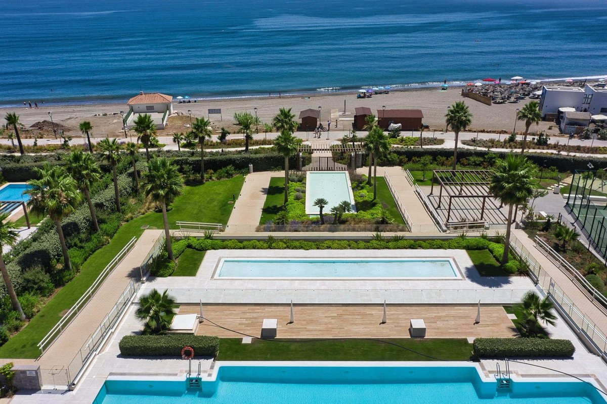 3 Bed Ground Floor Apartment in Estepona