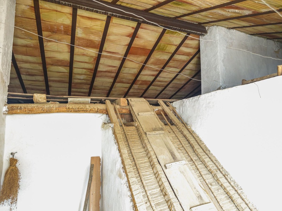 10 Bed Townhouse in Cómpeta
