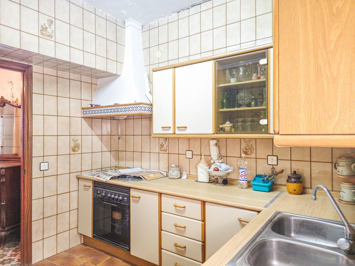 10 Bed Townhouse in Cómpeta