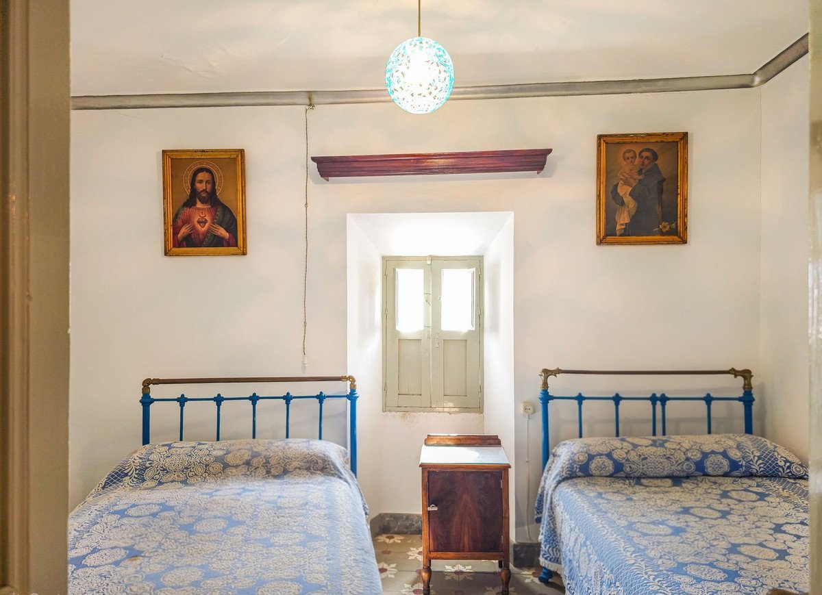 10 Bed Townhouse in Cómpeta