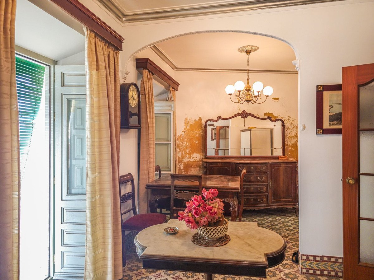 10 Bed Townhouse in Cómpeta