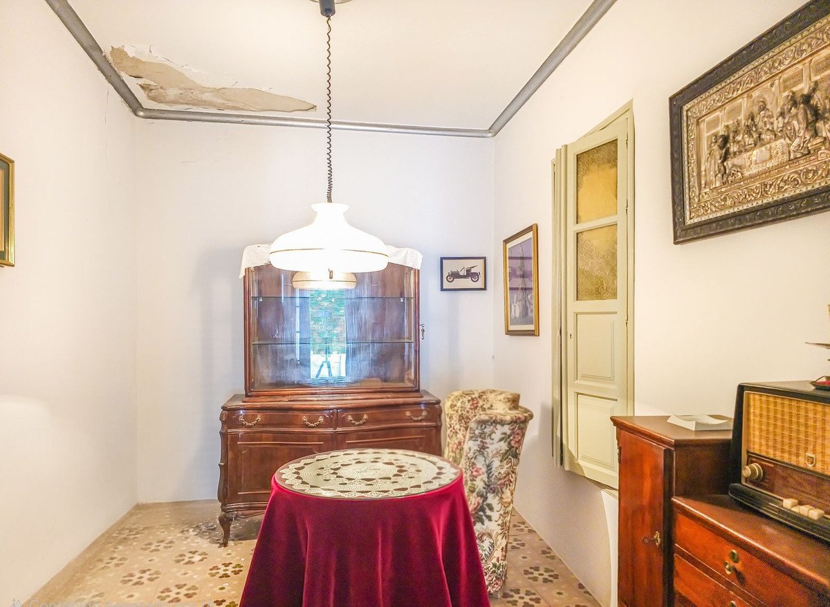 10 Bed Townhouse in Cómpeta