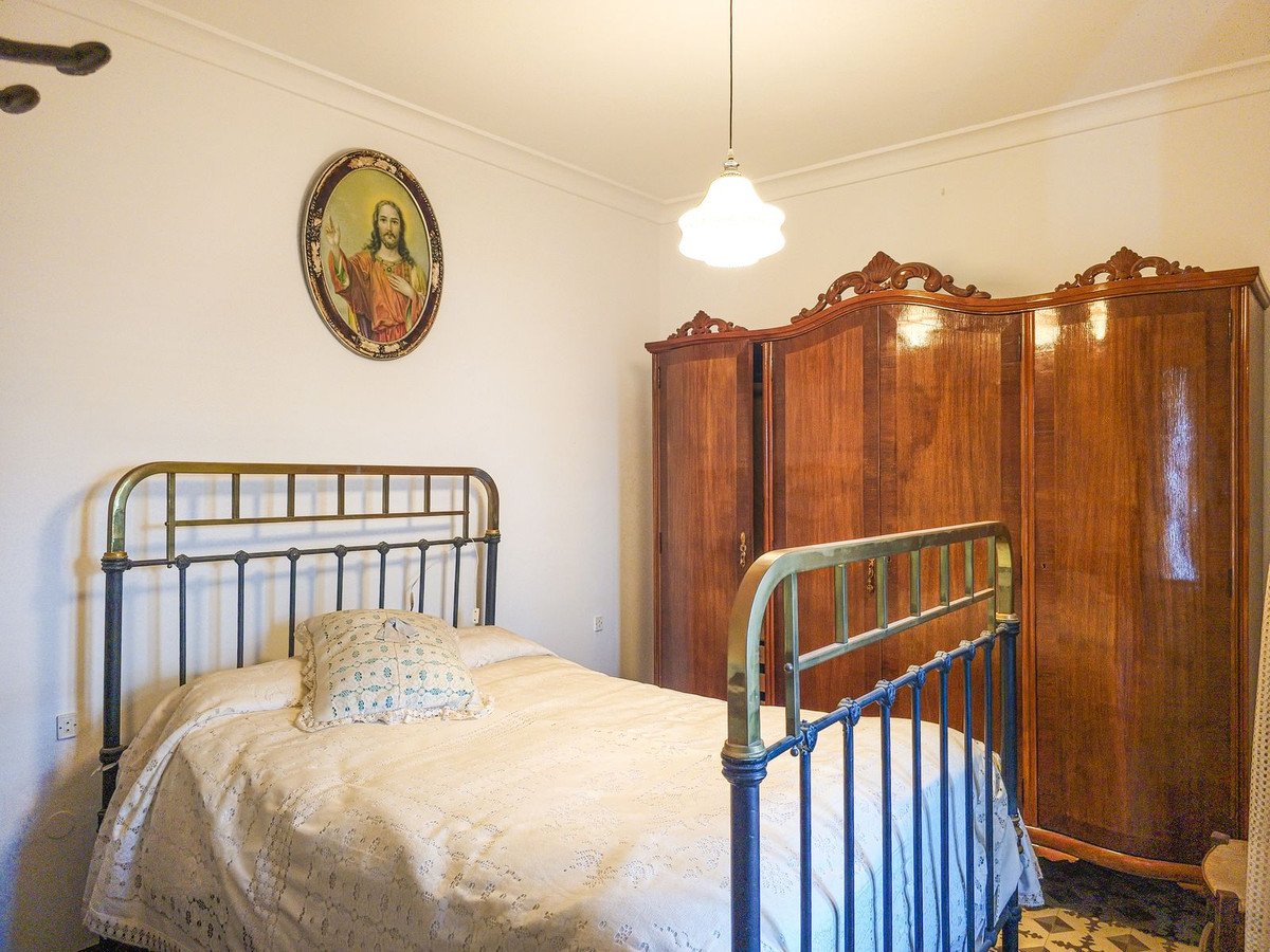 10 Bed Townhouse in Cómpeta