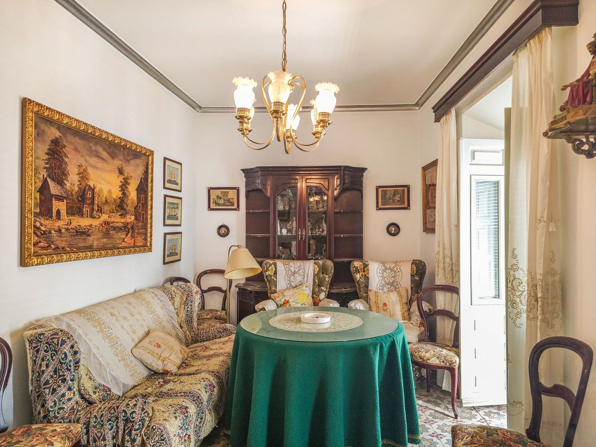 10 Bed Townhouse in Cómpeta