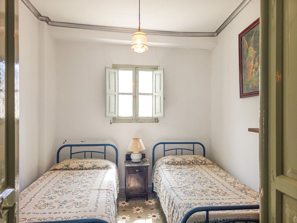 10 Bed Townhouse in Cómpeta