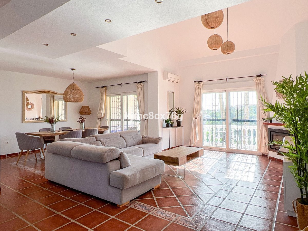 4 Bed Townhouse in Calahonda