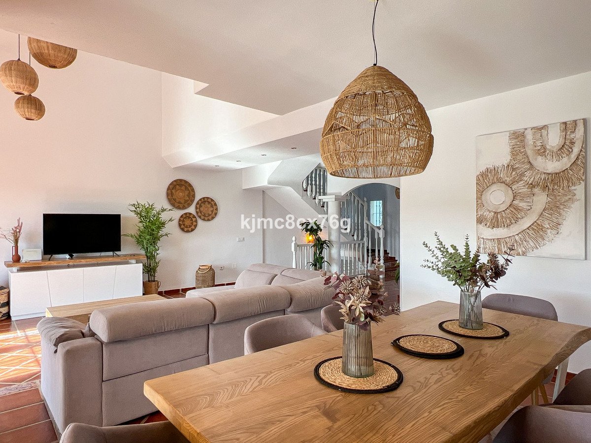 4 Bed Townhouse in Calahonda