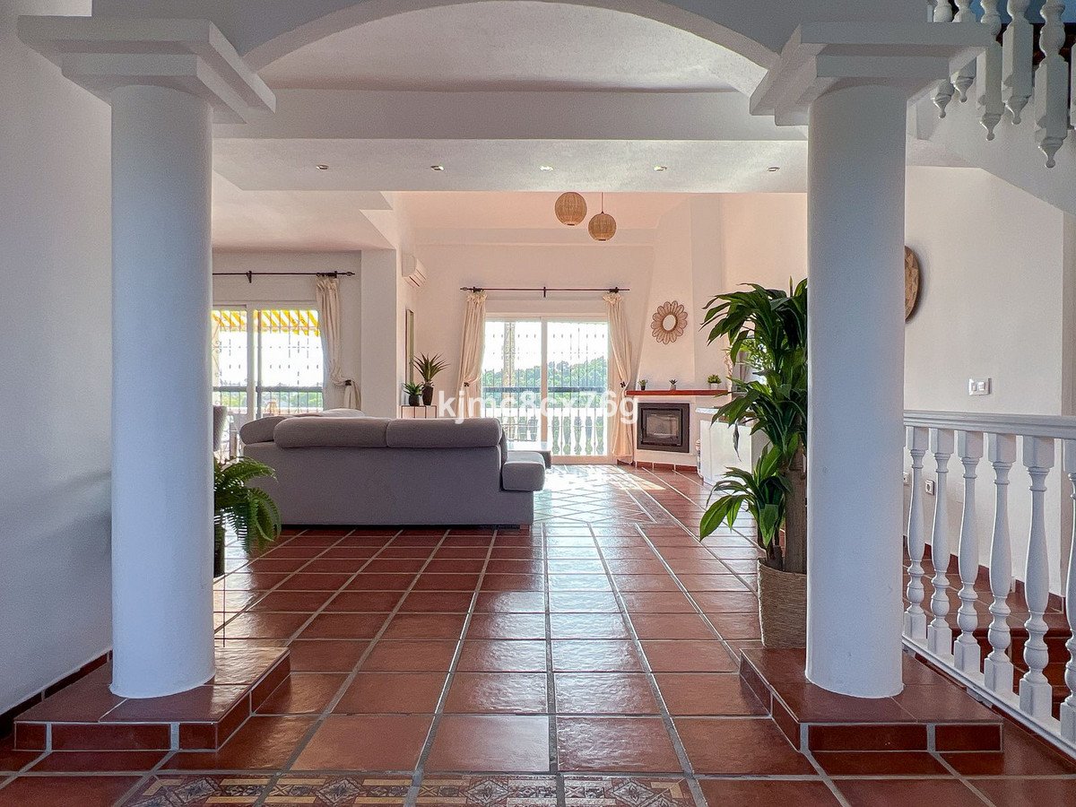 4 Bed Townhouse in Calahonda
