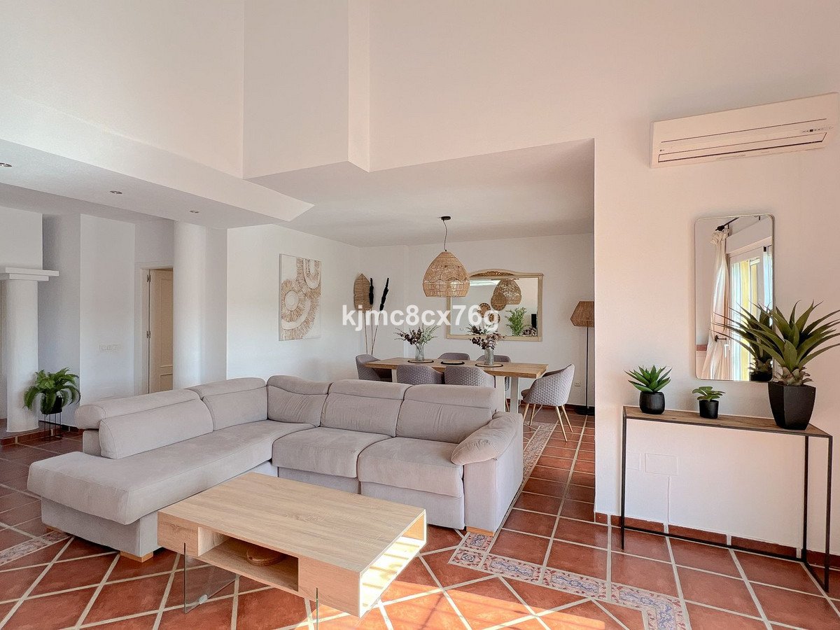 4 Bed Townhouse in Calahonda