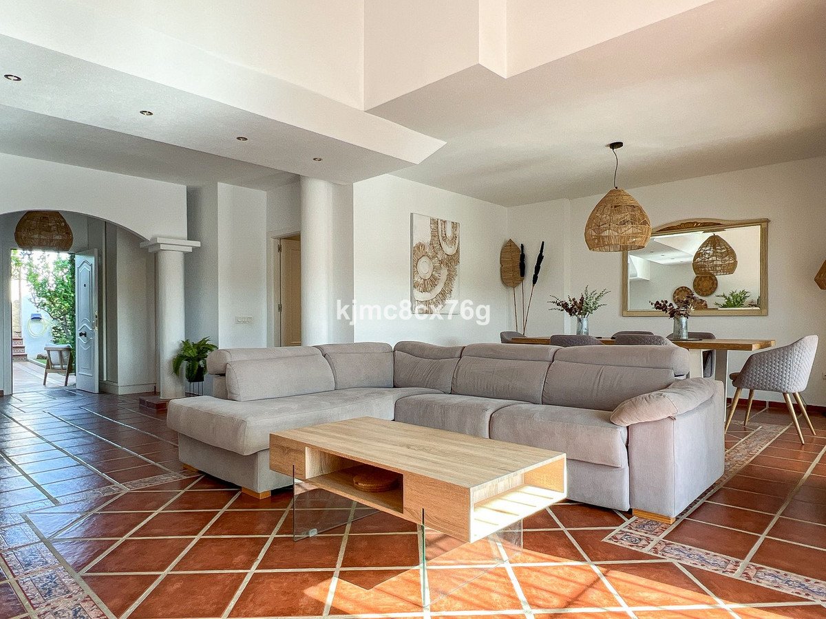 4 Bed Townhouse in Calahonda