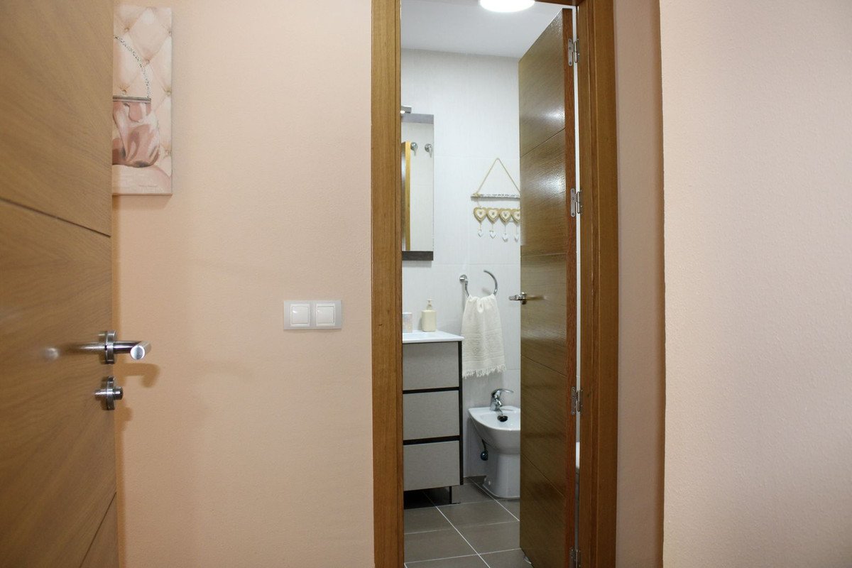2 Bed Middle Floor Apartment in Torrox