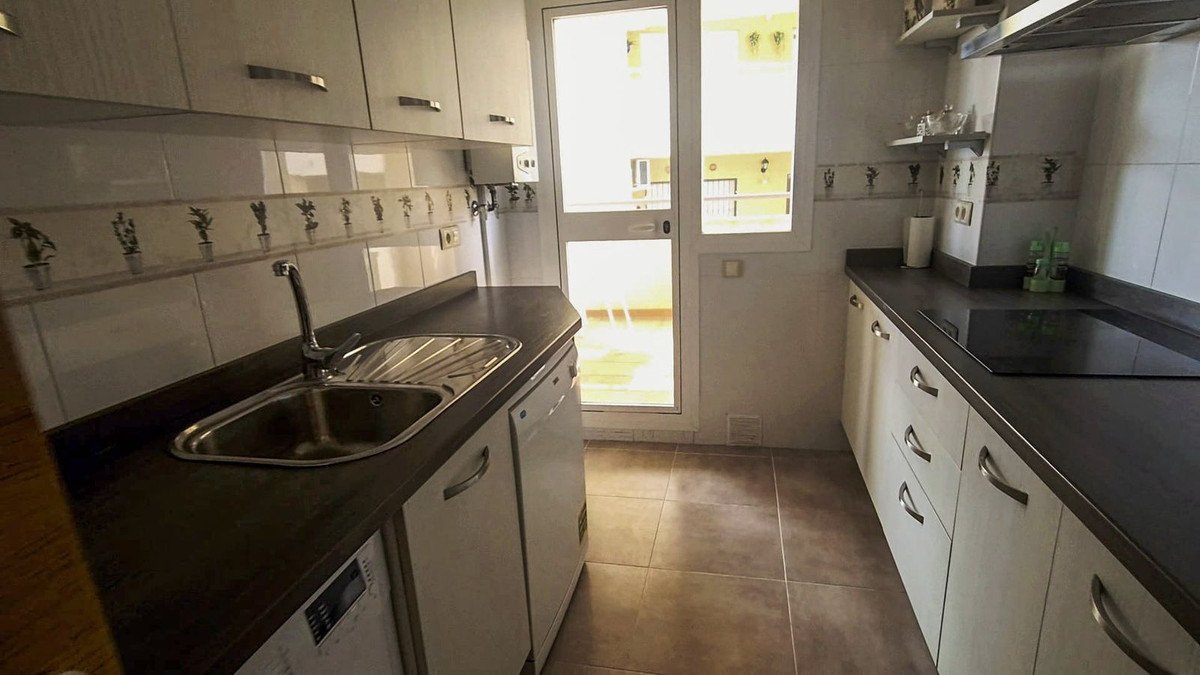 2 Bed Middle Floor Apartment in Torrox