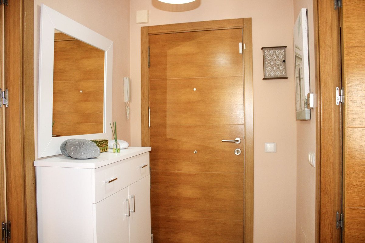 2 Bed Middle Floor Apartment in Torrox