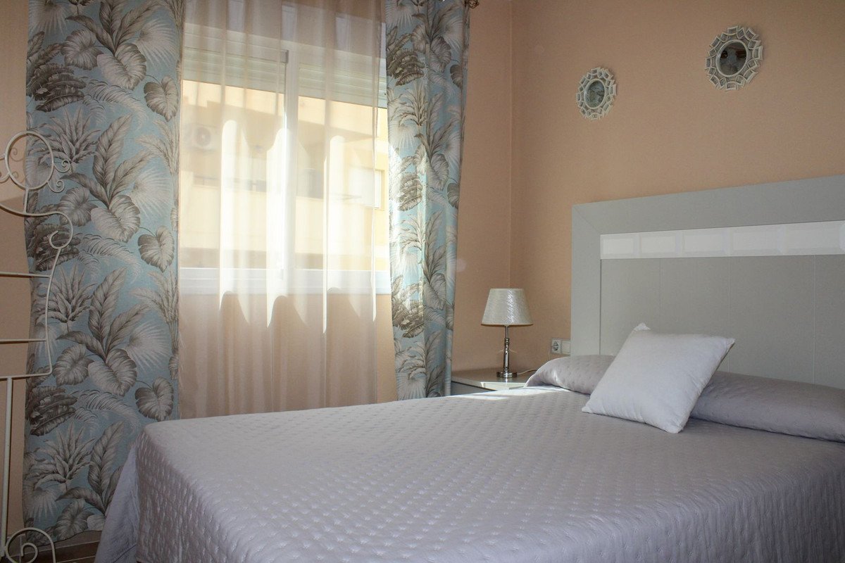 2 Bed Middle Floor Apartment in Torrox