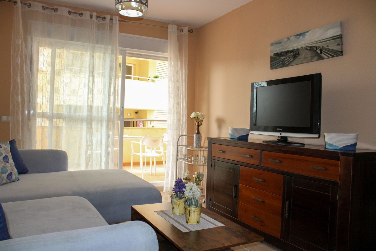 2 Bed Middle Floor Apartment in Torrox