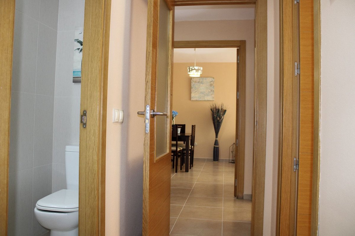 2 Bed Middle Floor Apartment in Torrox