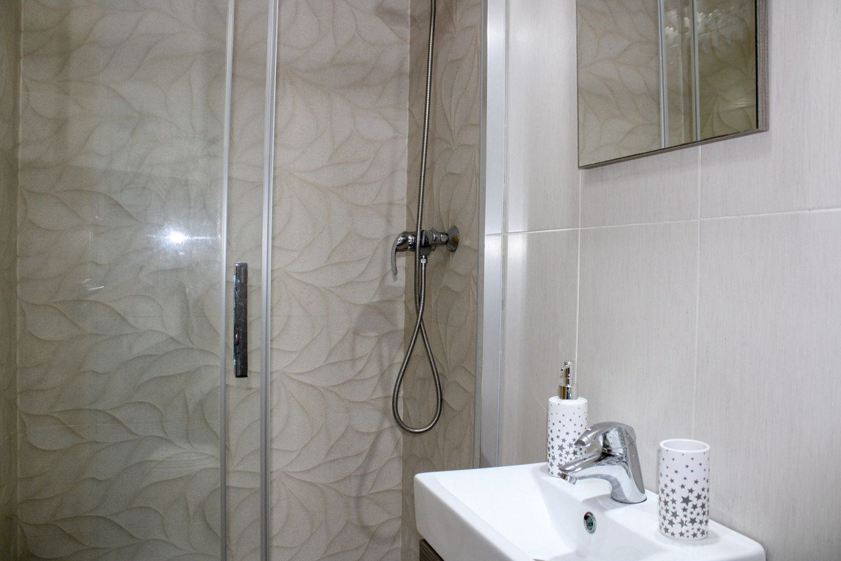 2 Bed Middle Floor Apartment in Torrox