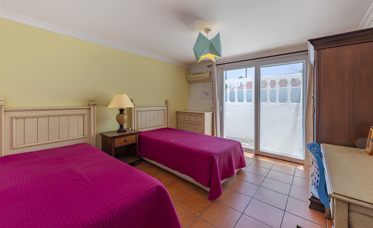 6 Bed Detached Villa in Sotogrande Costa