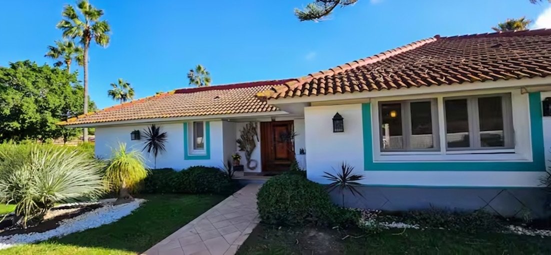 6 Bed Detached Villa in Sotogrande Costa