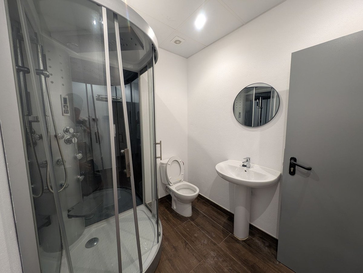 5 Bed Semi-Detached House in Sierra Blanca