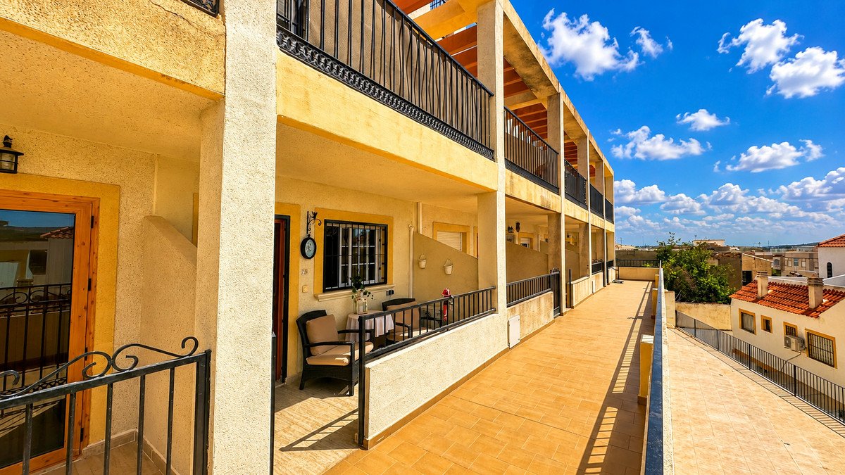 2 Bed Townhouse in Orihuela