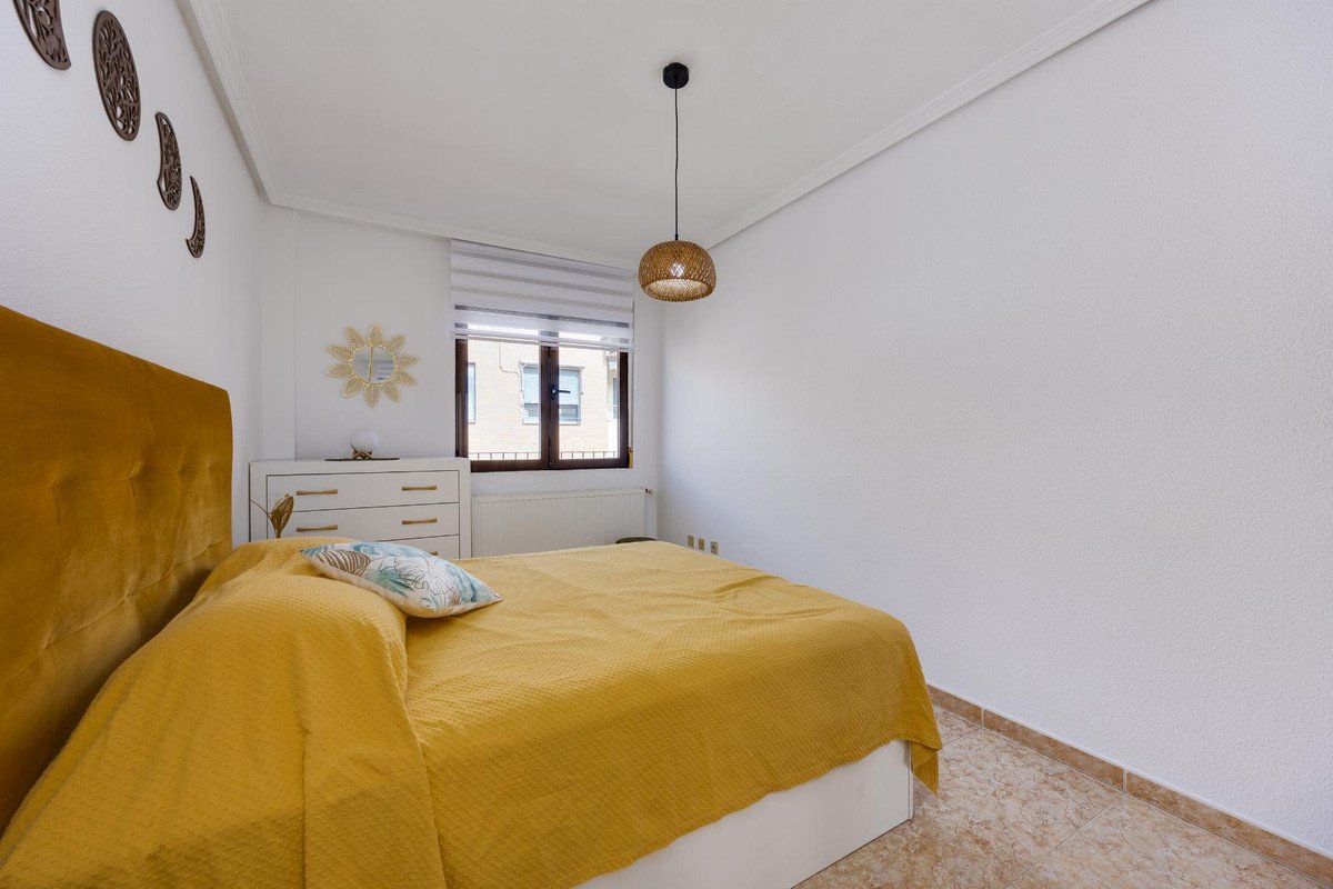3 Bed Middle Floor Apartment in San Miguel de Salinas