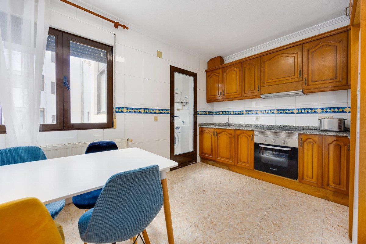 3 Bed Middle Floor Apartment in San Miguel de Salinas