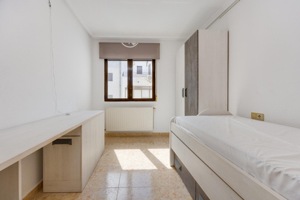 3 Bed Middle Floor Apartment in San Miguel de Salinas